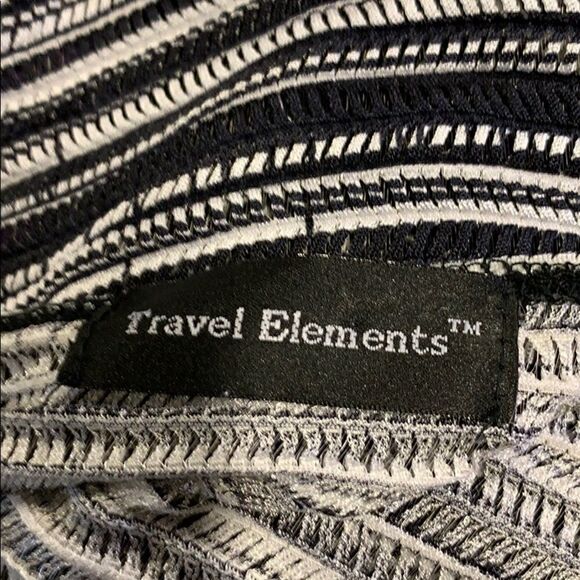 Travel Elements black and white cardigan - Picture 2 of 7